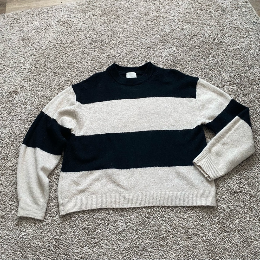 H&M Black Knit striped Sweater